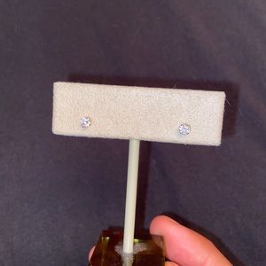 Diamond earrings 100% real